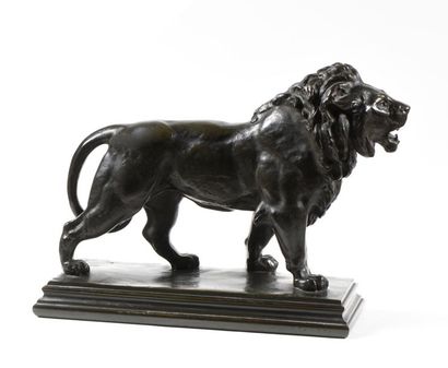 null Antoine-Louis BARYE (1796-1875) 
"Lion roaring"
Bronze print with green patina...
