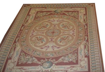 null Important WOOL CARPET, in the taste of SOAP - Brick red field decorated with...