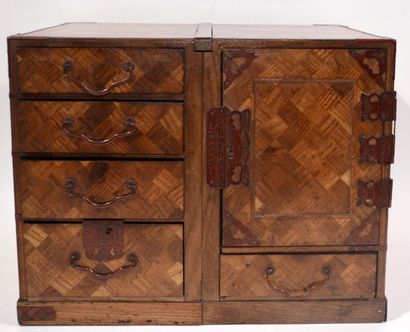 null Jewelry box in marquetry with checkerboard decoration opening by many small...
