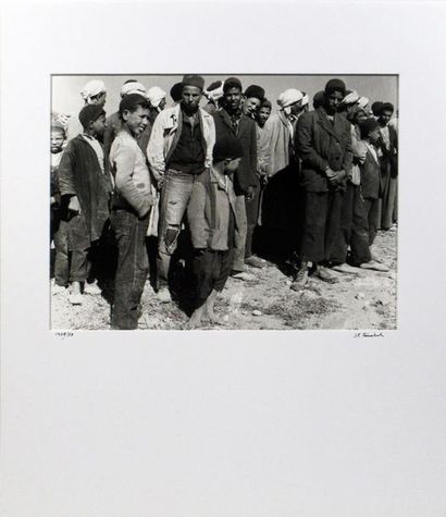 null Jean-Pierre ZENOBEL (1937)
"Dans un douar d'Oranie"
Tirage photographique argentique...