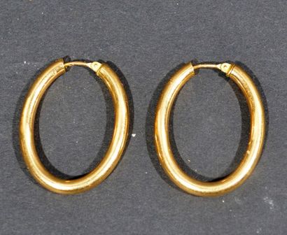 null Pair of creoles in 18 K (750/oo) yellow gold - Total weight: 2.98 g