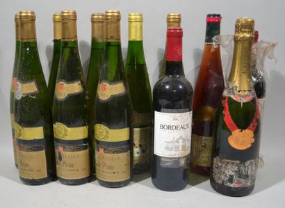 null Lot composé de 8 bouteilles de Gewurzttraminer (1986 et 2004), 1 bouteille de...