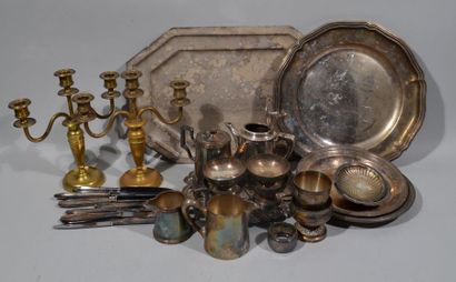 null Lot including silver plated metal objects including dishes, coasters, teapots...