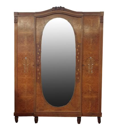 null Bedroom furniture in mahogany and burr veneer, mother-of-pearl marquetry decorated...