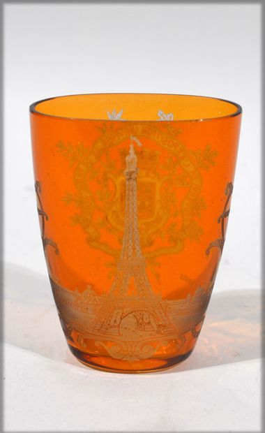 null SAINT LOUIS

Amber crystal glass with a slightly flattened shape engraved with...
