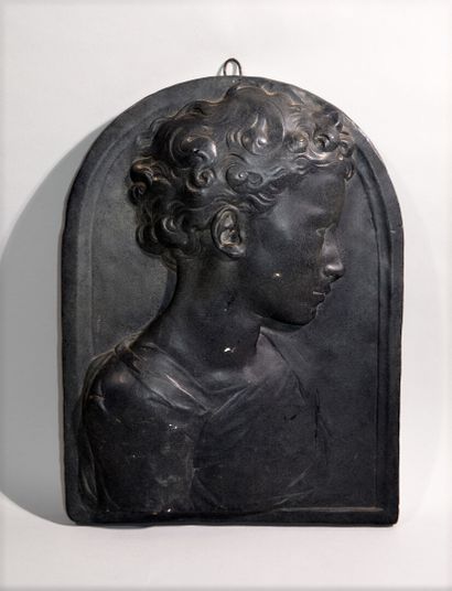 null According to the school of DONATELLO

"Saint John the Baptist as a child"

Bas-relief...