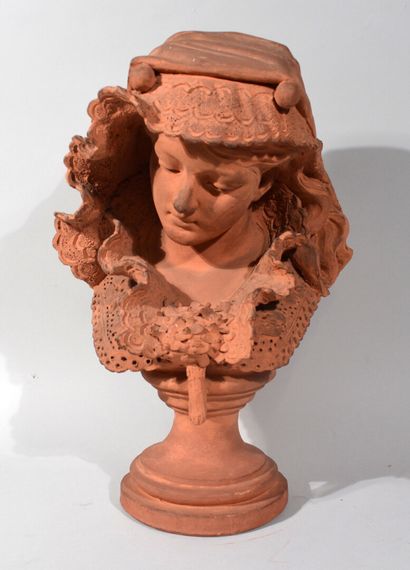 null Albert RIFFARD (1859-1915)

"Woman's bust."

Signed terracotta on the reverse...