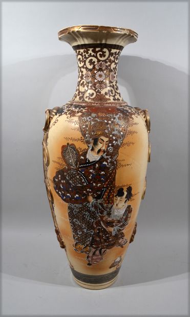 null Japan, 20th century

IMPORTANT VASE baluster in Satsuma earthenware decorated...