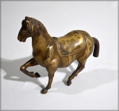 null 18th century school

"Horse"

Bronze with a golden patina.

Height : 10 cm