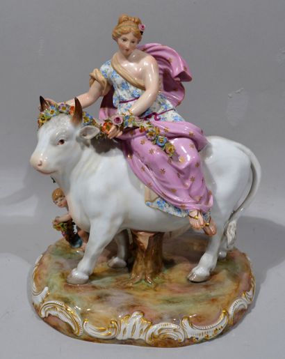 null Meissen

"The Abduction of Europe"

Porcelain group marked with swords in between.

(Accident...