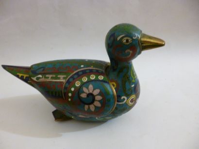 null Duck-shaped perfume burner in gilt bronze and cloisonné enamelled with turquoise,...