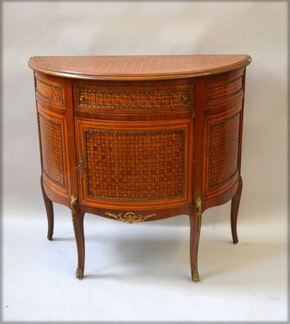 null Inlaid half-moon chest of drawers inlaid on all sides in rosewood, amaranth,...