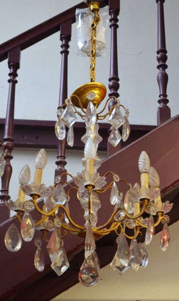 null Eight-armed chandelier with pampilles