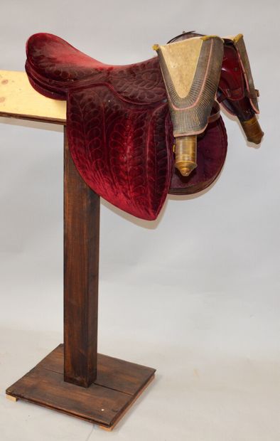 null GENERAL'S SADDLE in red velvet finely embroidered with stylized foliage on the...