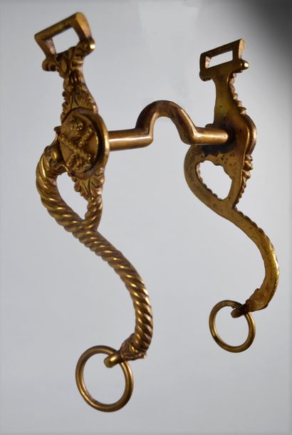 null Gilded and chased bronze bridle bit of an officer of the Maréchal d'Empire....