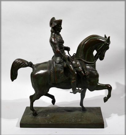 null Antoine-Louis BARYE (1795 - 1875)

« Le Général Bonaparte à cheval »

Epreuve...