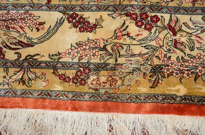 null IRAN, Ghoum

Hand-knotted silk gallery carpet decorated with hunting scenes...