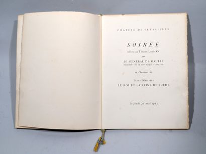 null PROGRAMME annoncant et présentant la "Soirée offerte au Théâtre Louis XV par...