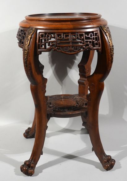 null Gabriel VIARDOT (1830-1906)

Moulded, carved and stained wood saddle.

The four...