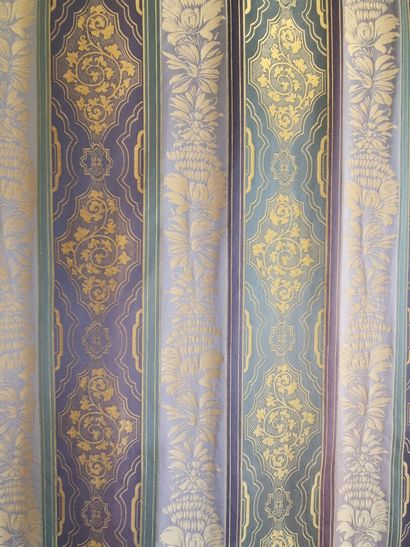 null Suite of five embroidered silk DOUBLE-CURTAINS with gilt decoration of lambrequins...