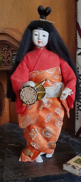 null JAPAN - MEIJI period (1868 - 1912) 

Ningyo doll representing a geisha, head...