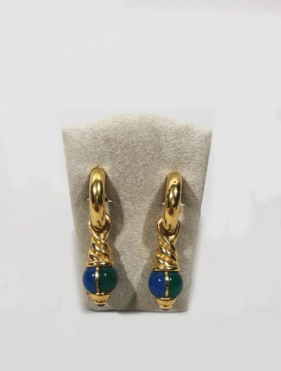 null Pair of 18 K (750/oo) yellow gold earrings that can be transformed into CREOLES,...