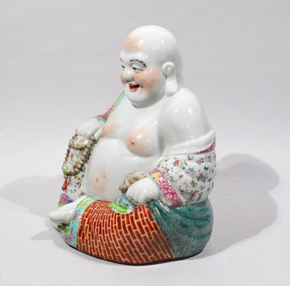 null Chine, XXème siècle

Bouddha rieur assis en porcelaine polychrome. Tampon au...
