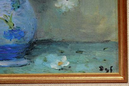 null DOF (XXème)

«Pivoines et iris au pot bleu » 

Huile sur toile signée en bas...