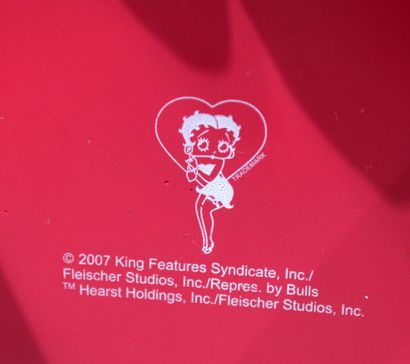 null Kings Feature Studio, FLEISCHER STUDIOS, 2007. BETTY BOOPS en train de se coiffer...