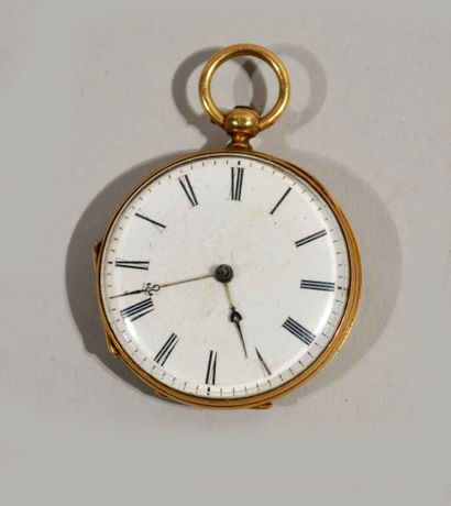 null MONTRE DE COL en or jaune 18 K (750/oo), le cadran rond à fond émaillé blanc...