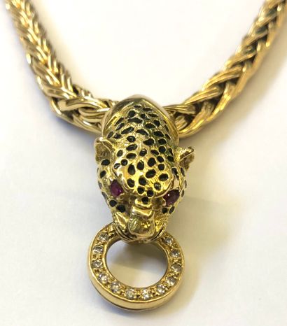 null NECKLACE in 18K (750/1000th) yellow gold, pendant showing a panther's head with...