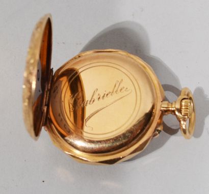 null SAVONETTE WATCH in 18K (750/1000) gold, the enamelled dial indicates the hours...