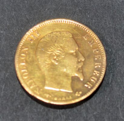  Pièce de 5 Francs en or Napoléon III 1859 
Poids brut : 1,71 g 
(pièce soudée d'une...