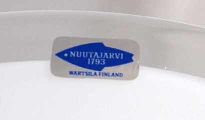 null Markku SALO (1954) - NUUTAJARVI, Finlande

Vase "Mushroom" en verre blanc et...