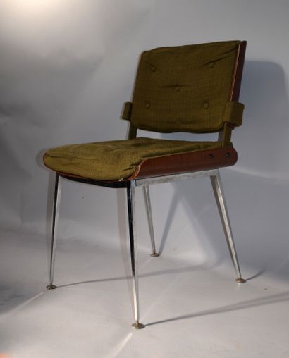 null Alain Richard (1926-2017)

Chaise modèle "704" Modern's Tube avec garniture...