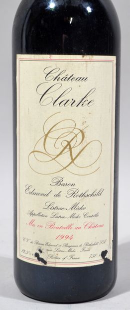 null Une bouteille de CHATEAU CLARKE Baron Edmond de Rothschild 1994 (étiquette légèrement...
