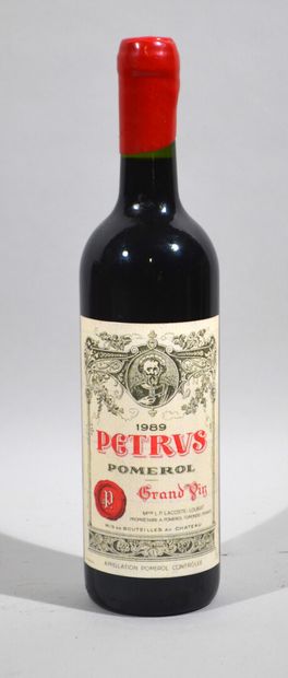 null Une bouteille de CHATEAU PETRUS Pomerol Grand cru 1989