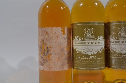 null Trois bouteilles Chartreuse de Coutet, Sauternes, 2001 (étiquettes tachées)...