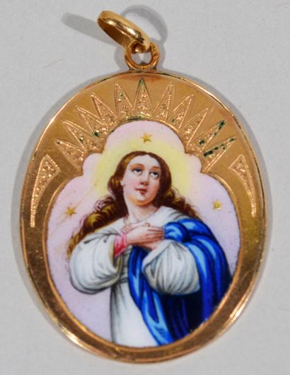 null MEDAILLE religieuse en or jaune 18 K (750/oo) décoré d'une Vierge émaillée en...