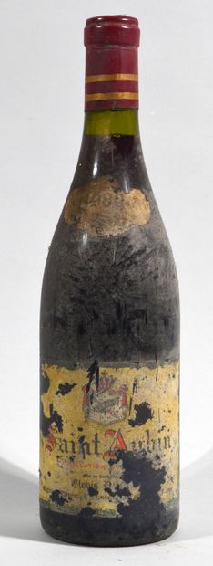 null Une bouteille de SAINT AUBIN Clovis Poncelet propriétaire 1989

(étiquette ...