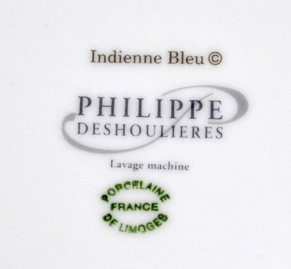 null Philippe DESHOULIERES (LIMOGES) 

8 assiettes en porcelaine, modèle Indienne...