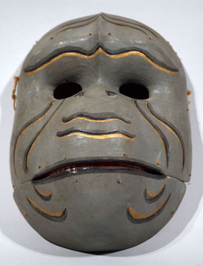 null Japon, XXe

Masque de Kyogen en bois peint représentant une tête de singe de...