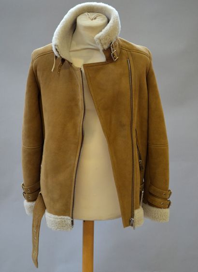 null IKKS 

Veste femme en cuir couleur camel à col de mouton

Taille XL 

Etiquette...