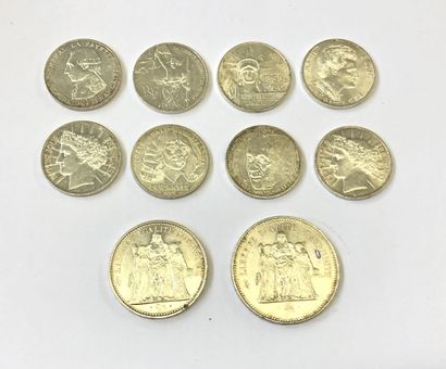 null Réunion de pièces en argent comprenant : 

- 8 pièces de 100 Francs 1984, 1986,...