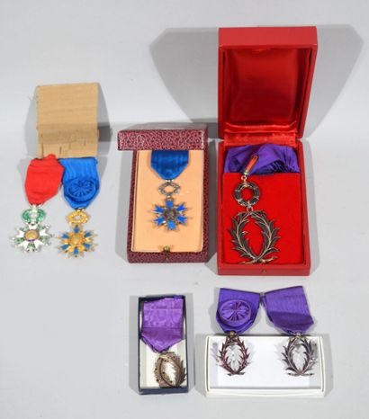 Lot de 7 médailles dont une de Chevalier...