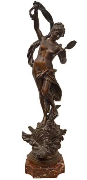 null Luca MADRASSI (1848-1919)


"Fée"


Épreuve en bronze à patine brun nuancé signée....