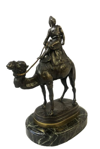 null Alfred BARYE (1839-1882)


"Dromadaire monté"


Épreuve en bronze à patine brun...