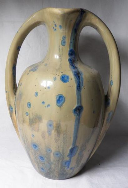 null PIERREFONDS
Vase à deux anses 476
Ht : 35 cm
