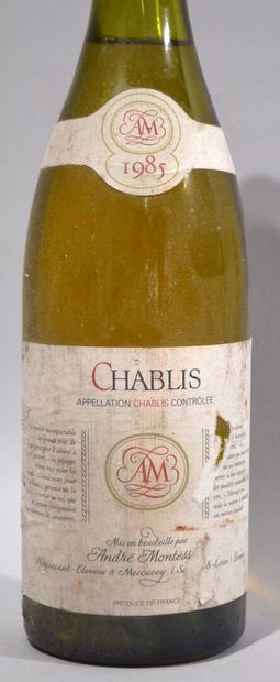 null Lot comprenant :

_ 2 bouteilles de CHABLIS 1985 André Montessuy (-2cm et -...