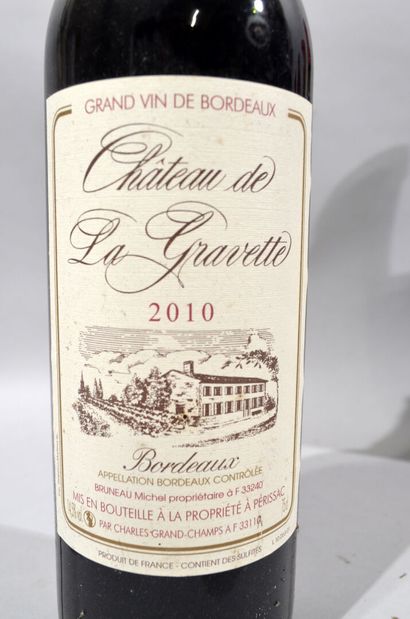 null 23 bouteilles de CHATEAU DE LA GRAVETTE Grand Vin de Bordeaux 2010